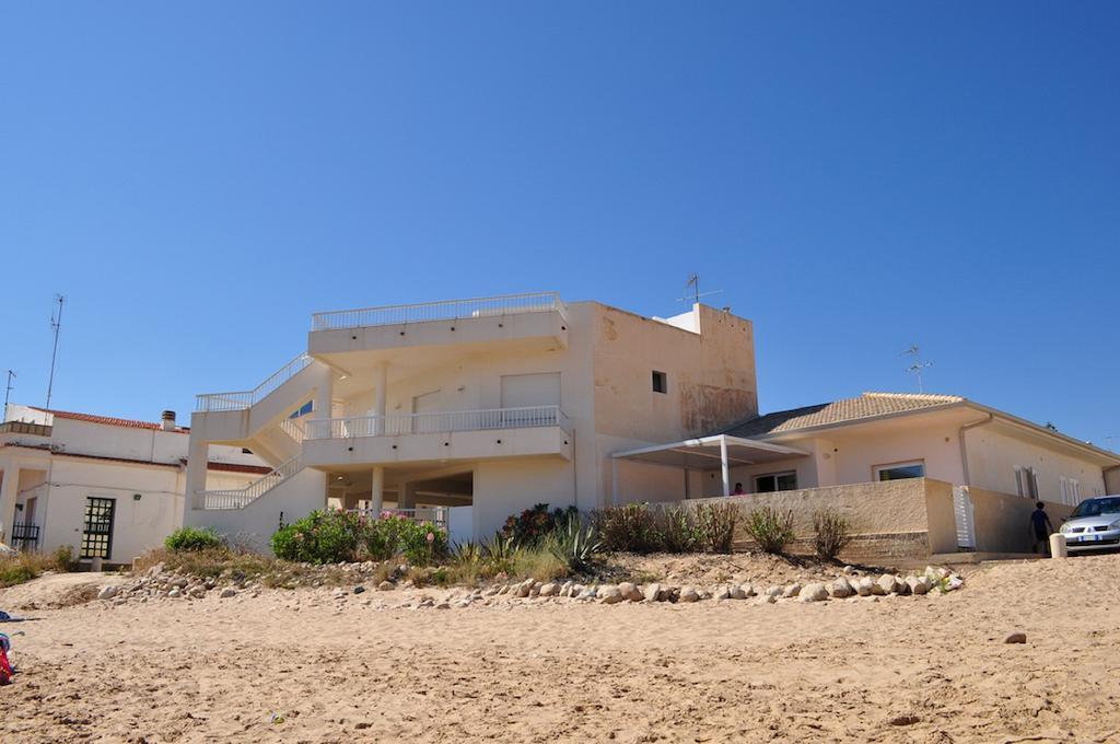 Sagittarius Mare Apartment Marina di Ragusa Exterior photo