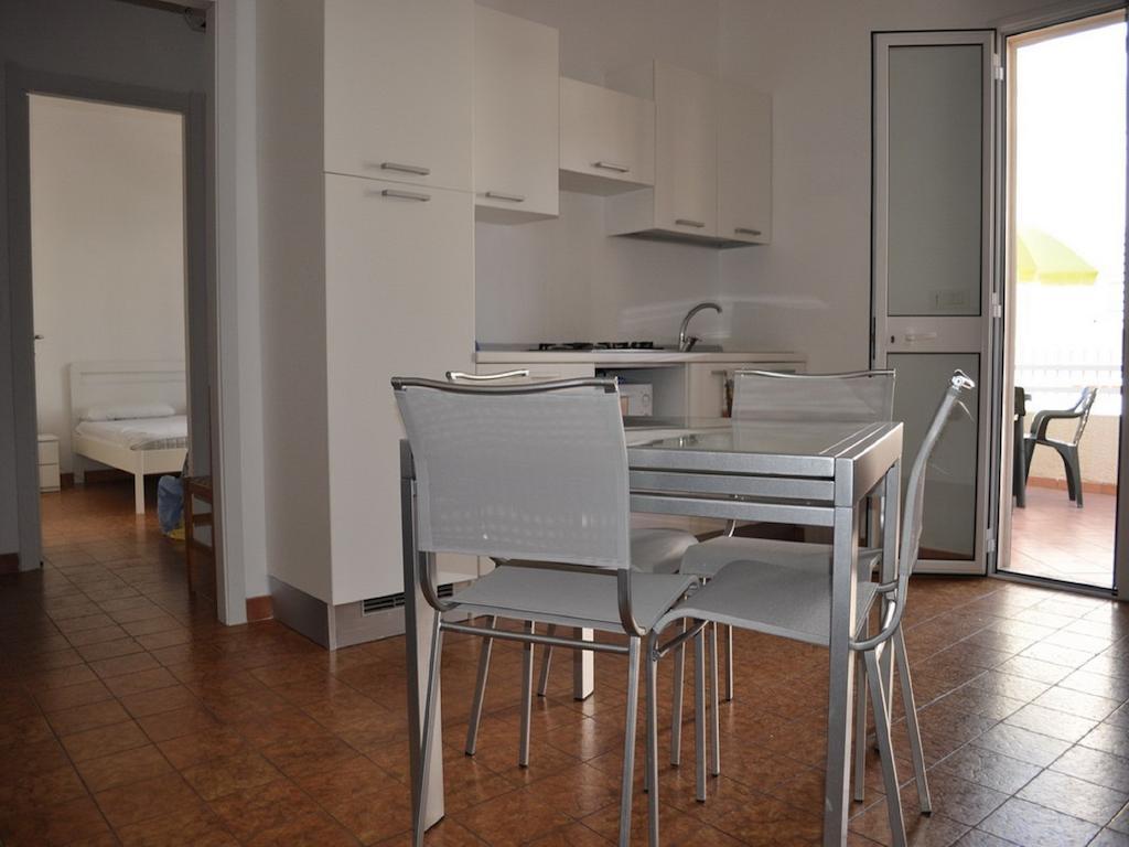 Sagittarius Mare Apartment Marina di Ragusa Room photo